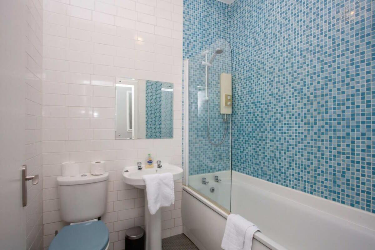 Modern And Refurbished Flat In Merchant City กลาสโกว์ ภายนอก รูปภาพ