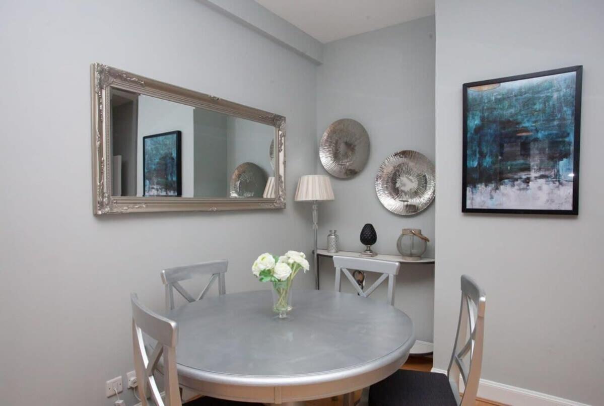 Modern And Refurbished Flat In Merchant City กลาสโกว์ ภายนอก รูปภาพ