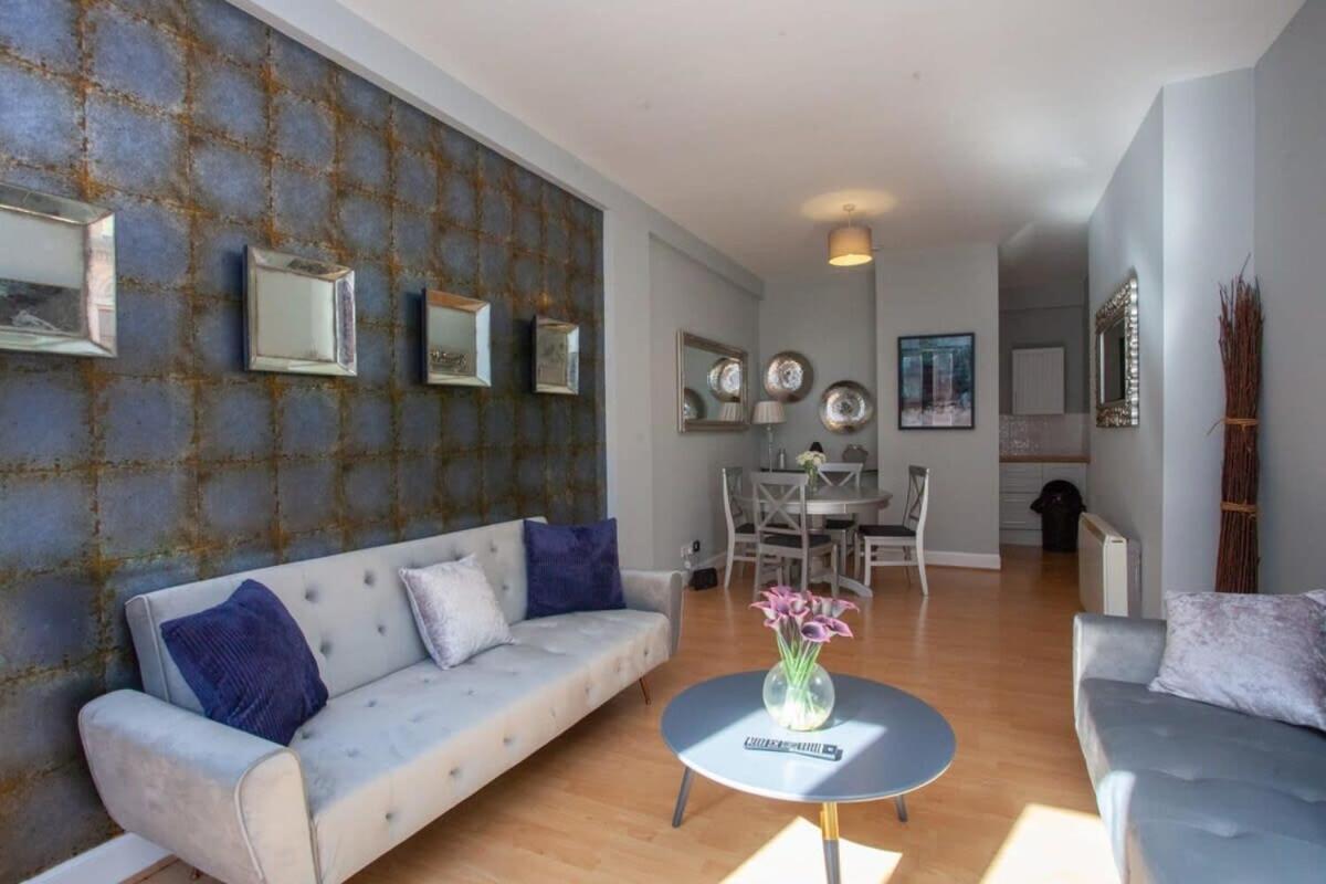Modern And Refurbished Flat In Merchant City กลาสโกว์ ภายนอก รูปภาพ